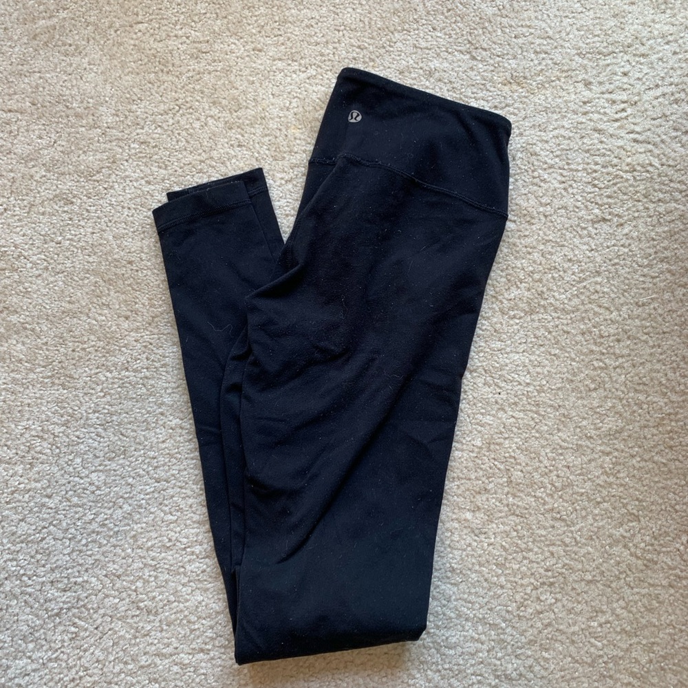 Lululemon black leggings